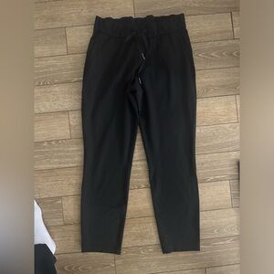 Lululemon On The Fly Pant *28" size 6